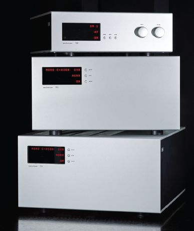 SOULUTION 711 STEREO AMPLIFIER, 701 MONOBLOCK AMPLIFIER, AND 725 FULL-FUNCTION PREAMPLIFIER